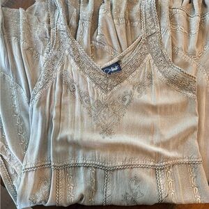 Green Sleeveless Pleated Embellished Dress